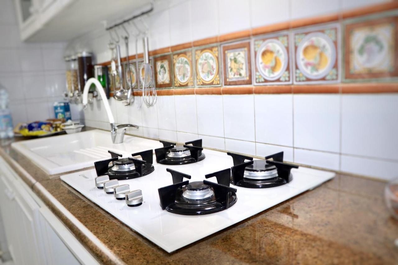 House Relax Apartment Centro Di Napoli Екстер'єр фото