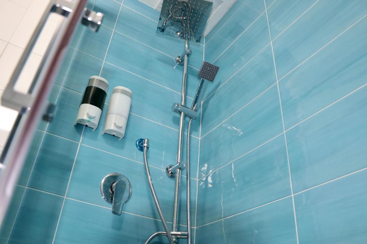 House Relax Apartment Centro Di Napoli Екстер'єр фото